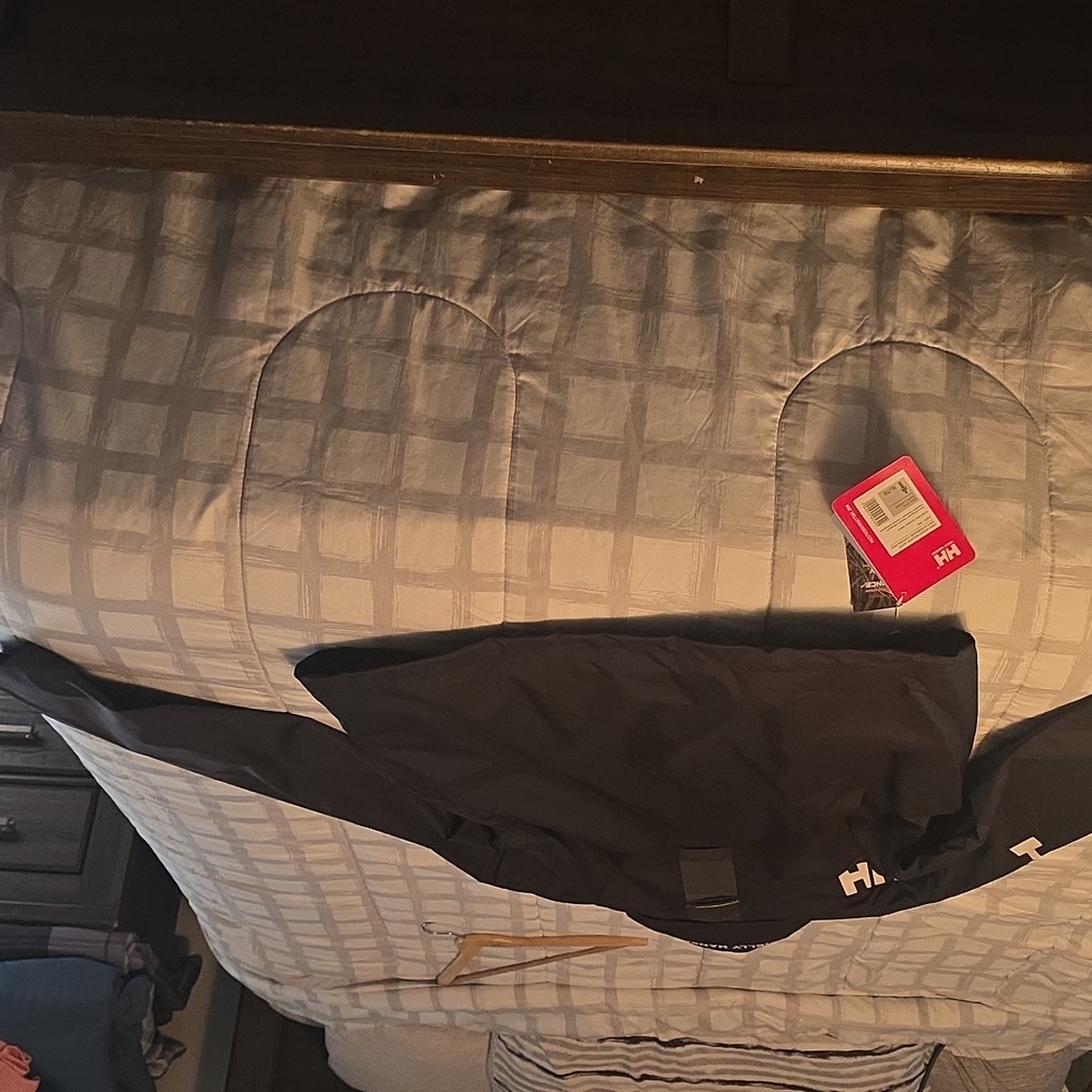 Men Xl HELLY HANSON BLACK JACKET.